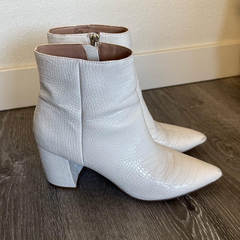 Steve Madden faux leather white booties